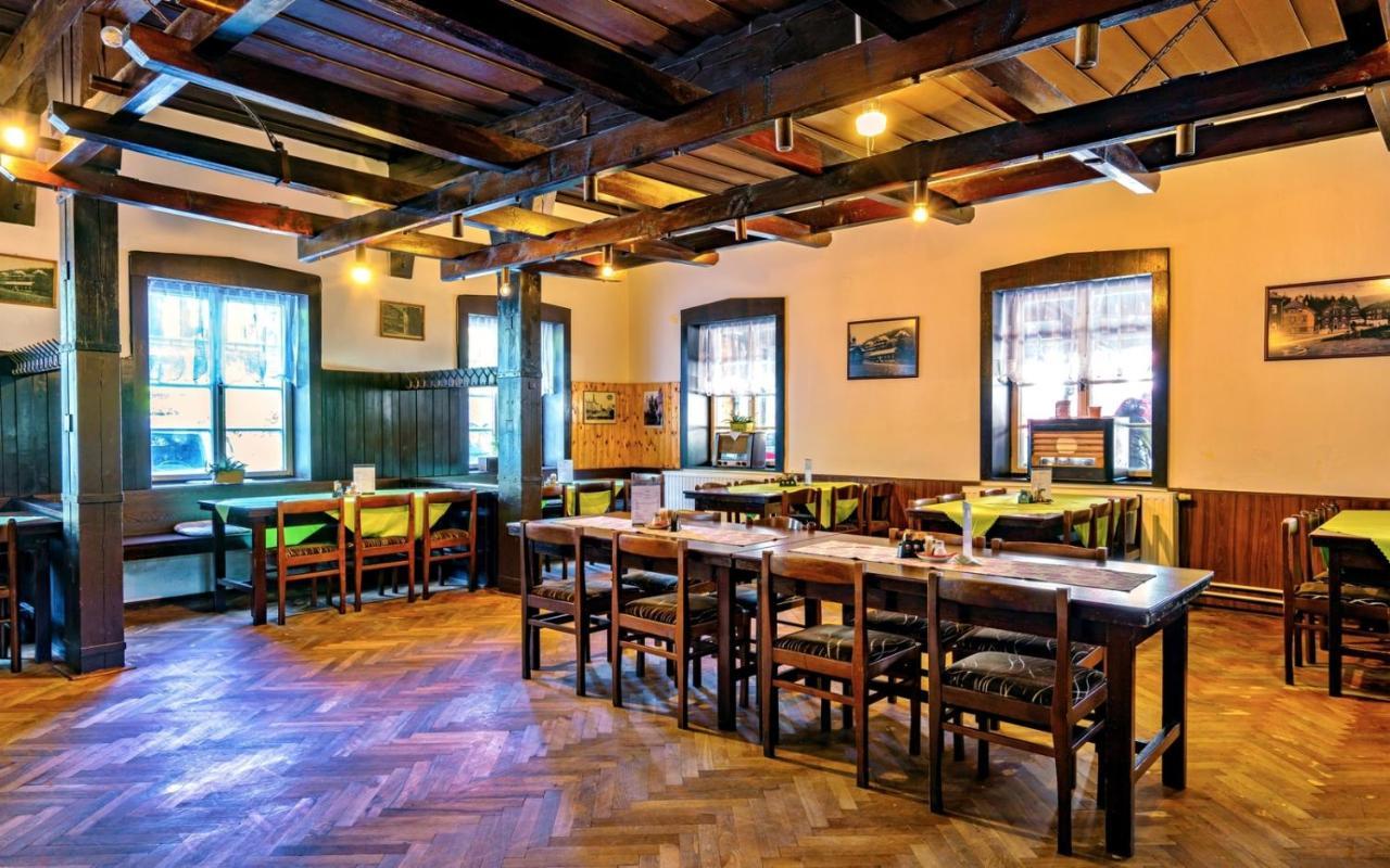 Hotel Dzban Karlova Studanka Ngoại thất bức ảnh