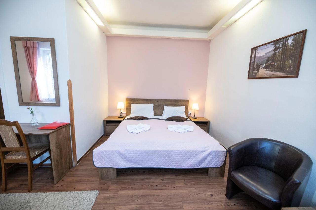 Hotel Dzban Karlova Studanka Ngoại thất bức ảnh